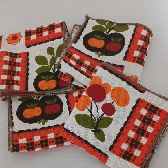 Colorful Retro Kitchen Napkins Set - Picture 8 of 8